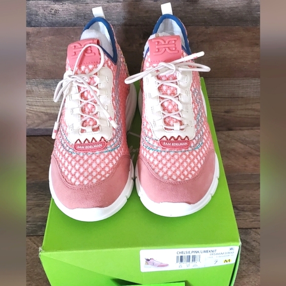 NWT SAM ELDELMAN Chelsie Sneakers - Picture 4 of 8